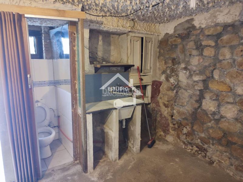 Foto e36877a1-4565-45c6-8c56-cbc6a766d38d. Edificio merendero en sotes la rioja en Sotés