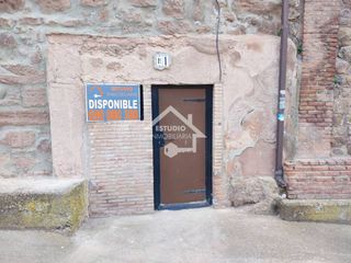 Edifici  Carretera ventosa. Merendero en sotes la rioja