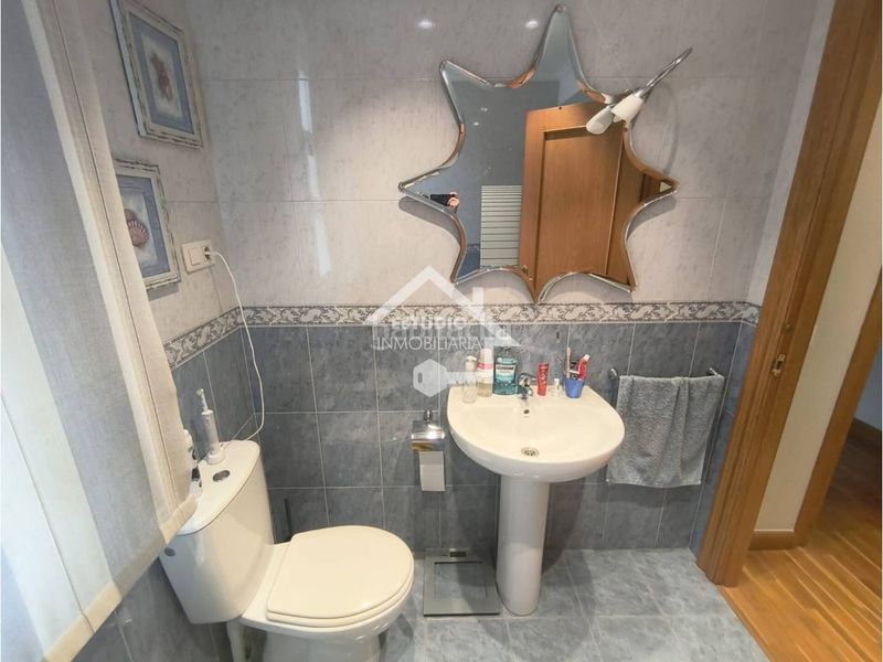 Foto 9454d410-c152-4c2d-aed8-86705eb7ce15. Casa adossada amb calefacció aparcament piscina a Logroño