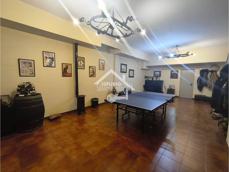 Foto dd2e753e-2e6c-456c-afeb-96592e29c553. Casa adossada amb calefacció aparcament piscina a Logroño