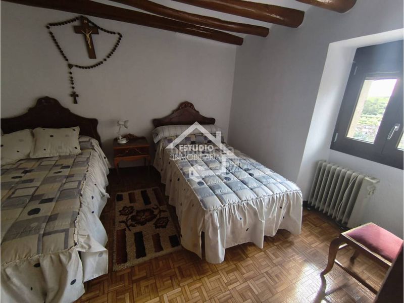 Foto fe37f5f1-5195-4232-86c3-368c85a1bfde. Casa amb calefacció aparcament a Torres del Río
