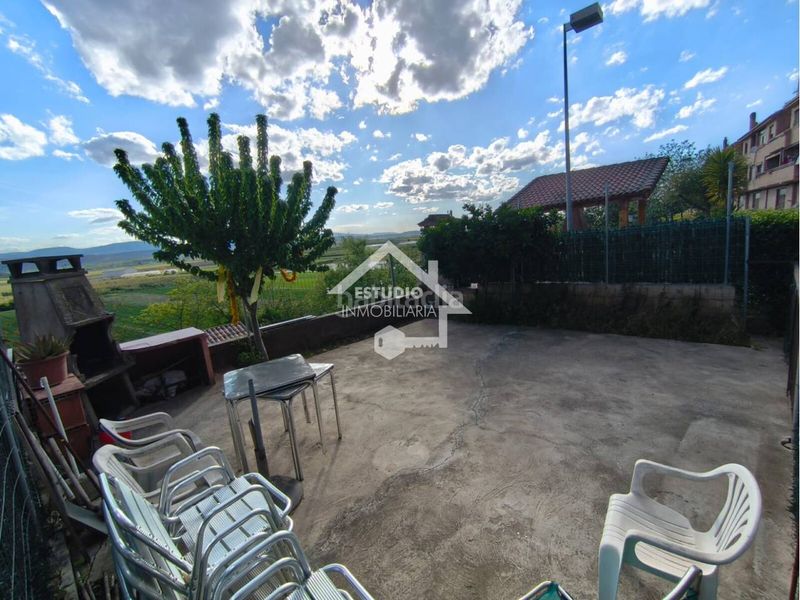 Foto f2b8de13-5267-4a77-b9a9-3f9913e5f099. Casa con riscaldamento parcheggio in Mendavia