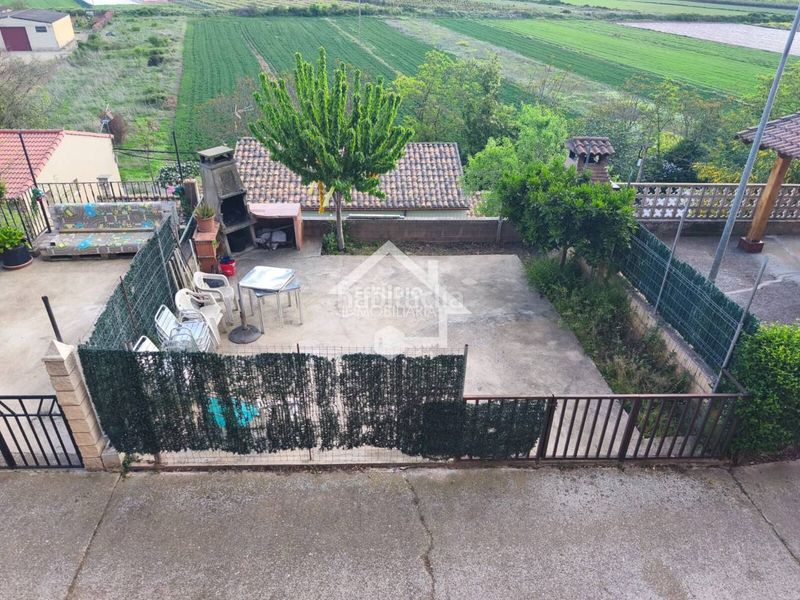 Foto f7209a3d-8eff-4831-aad5-7f3fffc24bfb. Casa con riscaldamento parcheggio in Mendavia