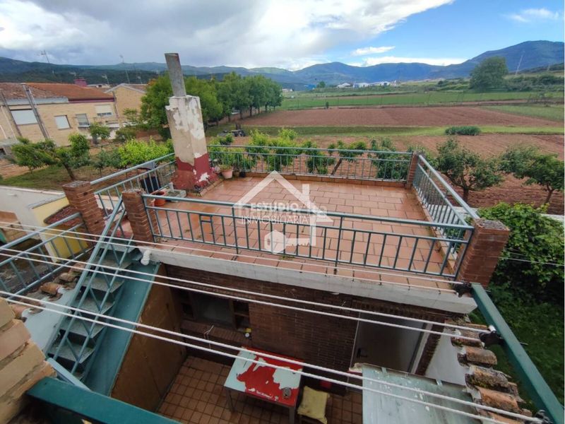 Foto 88dce21c-dd25-4e81-9bf6-14089f2b320f. Casa amb calefacció a Baños de Río Tobía