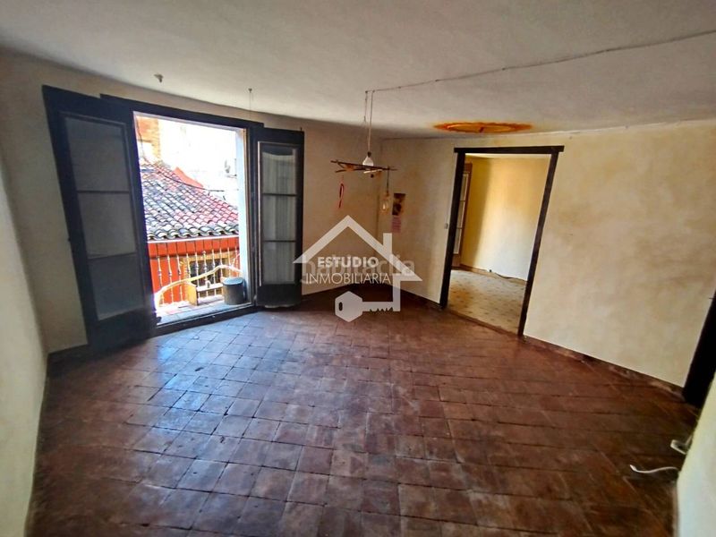 Foto c47bbe40-02f8-4490-8ae1-e00818faf506. Pis a Viana