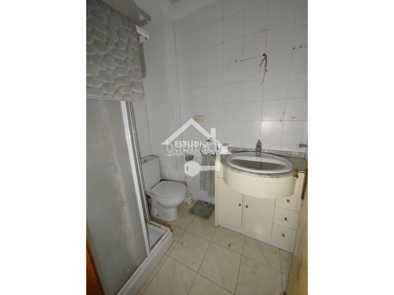 Foto d9b3e740-a596-4b6e-86af-2a9962baca21. Pis a Viana