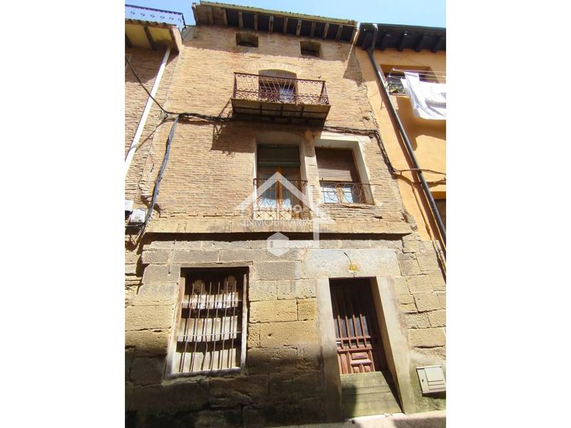Foto 963a8ca4-d847-40e2-88f2-7e7d604f9fc5. Casa a Viana