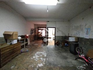 House in Viana. Casa en venta en viana amplia y con mucho potencial