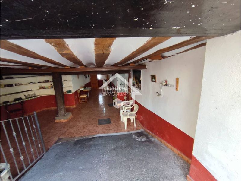 Foto 1e9bbe4c-064b-4364-a24e-cd400ca31fe2. Casa amb calefacció aparcament a Alesanco