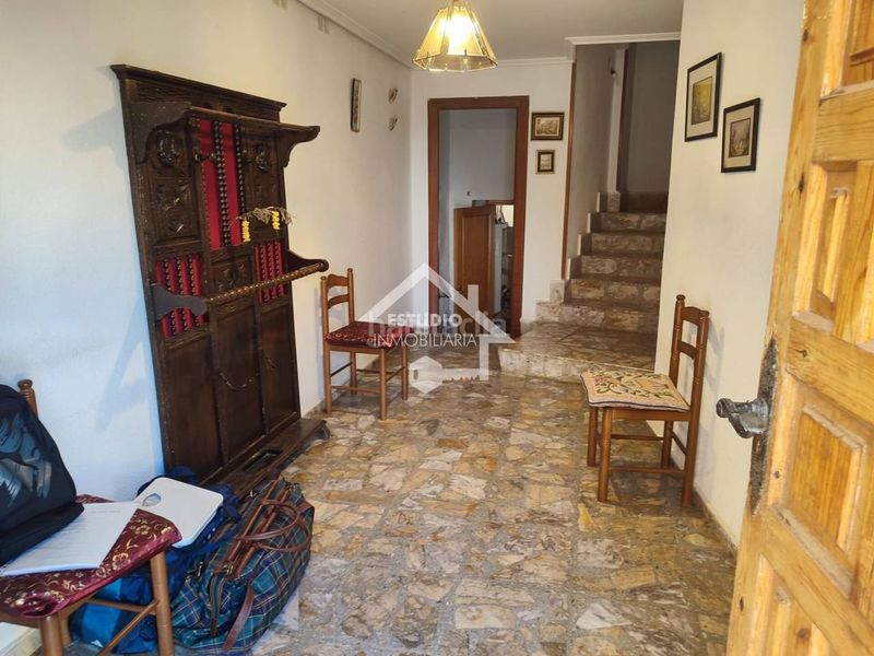 Foto 3a9db8c7-ba2c-4488-a0e3-3d57061e792a. Casa amb calefacció aparcament a Alesanco