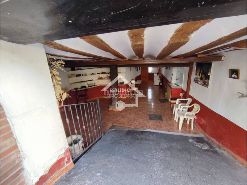 Foto 3fa08b0e-9776-47da-98e9-c01c11010c5c. Casa amb calefacció aparcament a Alesanco