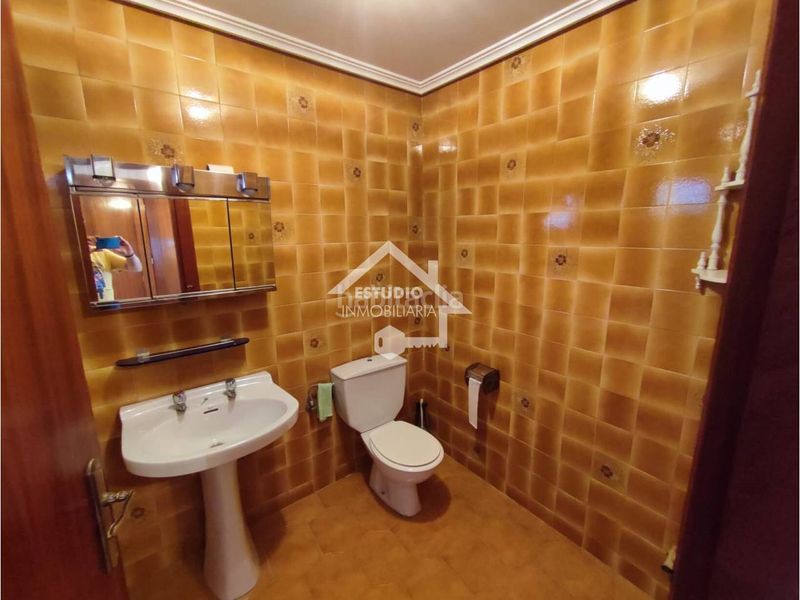 Foto 67e5471a-e8bd-49d2-8536-4b02e9d102f3. Casa amb calefacció aparcament a Alesanco