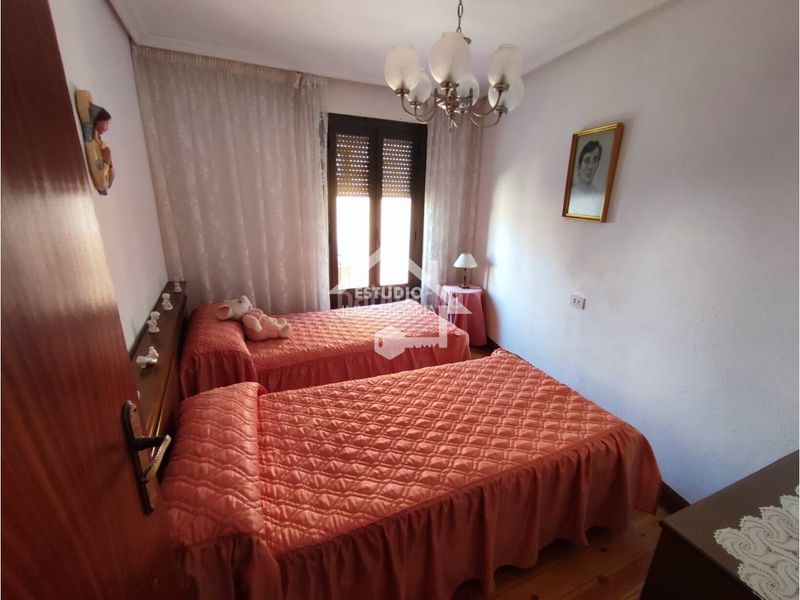 Foto 9d892260-e029-4f62-a279-d39ba5204f09. Casa amb calefacció aparcament a Alesanco