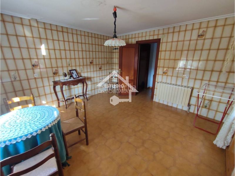 Foto b616806a-e238-4ca3-be5b-5b94420839c2. Casa amb calefacció aparcament a Alesanco