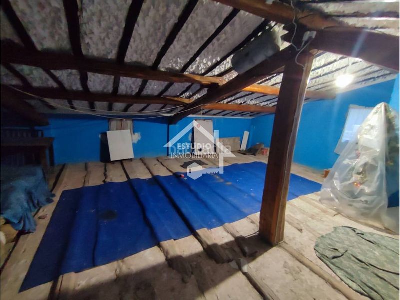 Foto d38f3a51-3fd5-47c2-b456-59ea8c84227b. Casa amb calefacció aparcament a Alesanco