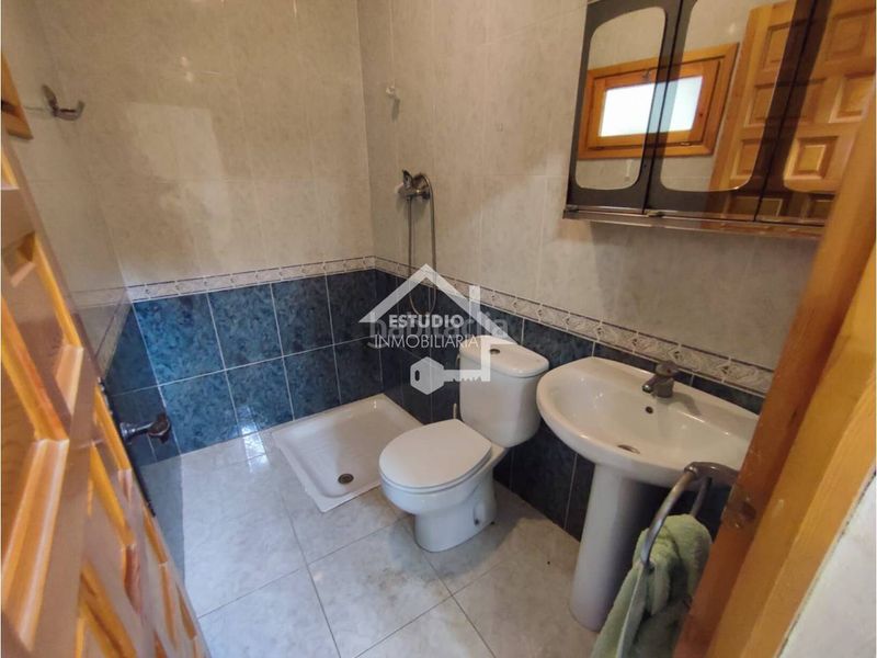 Foto 76c5fbbe-8067-4806-b954-329546f74e71. Nau industrial a Alesanco