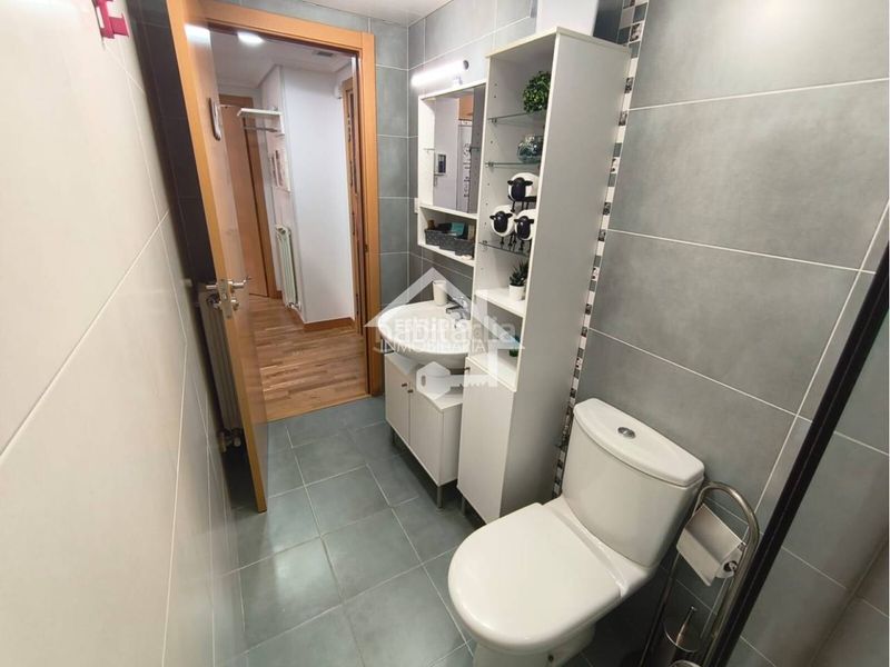 Foto fff0804a-8e27-4e10-b133-b82f5c6c394d. Piso venta de flat en Lardero