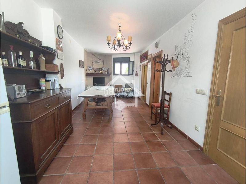 Foto 057ac7b7-d925-4208-afc3-3d8573ee9f22. Casa amb calefacció aparcament a Navarrete