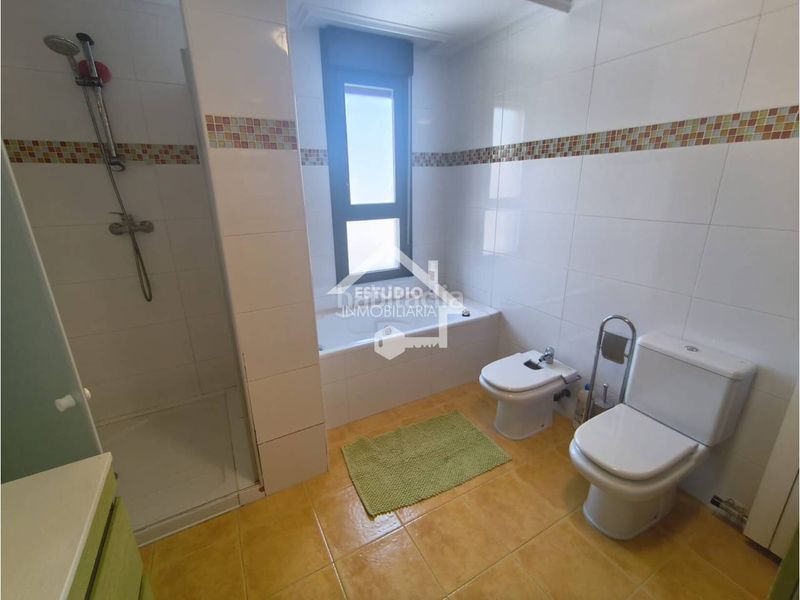 Foto 5a1010a8-a5ca-4aaf-ac57-bceafec5d5db. Casa amb calefacció aparcament a Navarrete