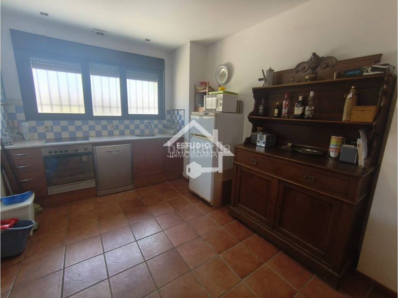 Foto 5d63eae4-d9fa-4504-9118-6d2f89aa31d0. Casa amb calefacció aparcament a Navarrete