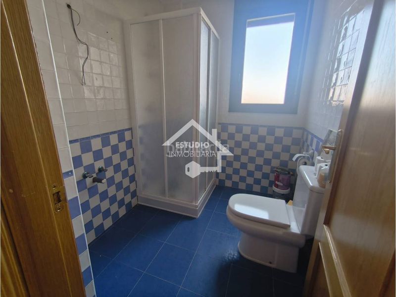 Foto 5e3fa33c-f5aa-4c69-938a-f3b4b042dbaf. Casa amb calefacció aparcament a Navarrete