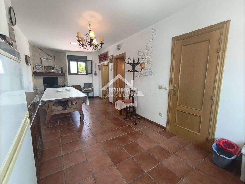 Foto 72fc2f31-edab-4c1d-a948-cee77b307404. Casa amb calefacció aparcament a Navarrete