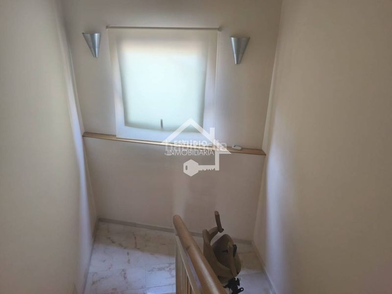 Foto d00ef404-f01e-4de5-9684-5b3329121d71. Casa amb calefacció aparcament a Navarrete