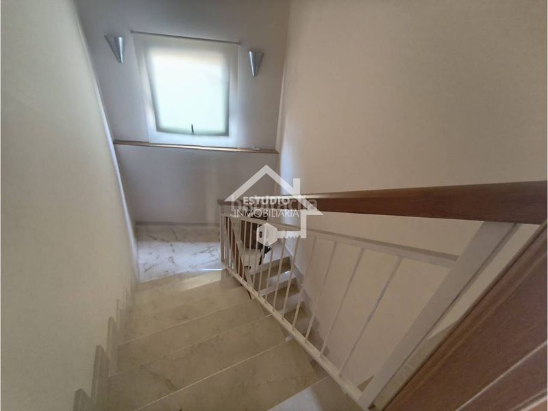 Foto f72d60dd-3c95-4a96-ac23-7296ad266133. Casa amb calefacció aparcament a Navarrete