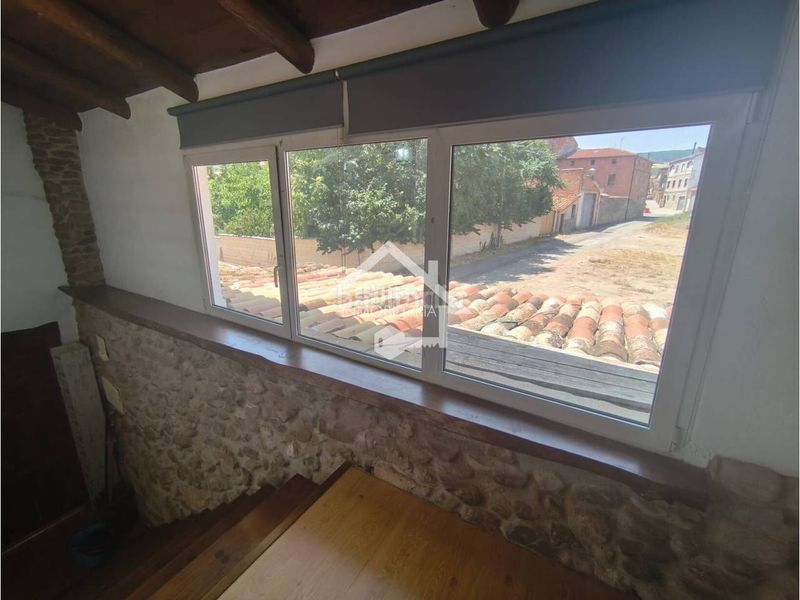 Foto a9a7b96d-bcfe-4f7b-bb95-0e6900683173. Casa amb calefacció a Villar de Torre