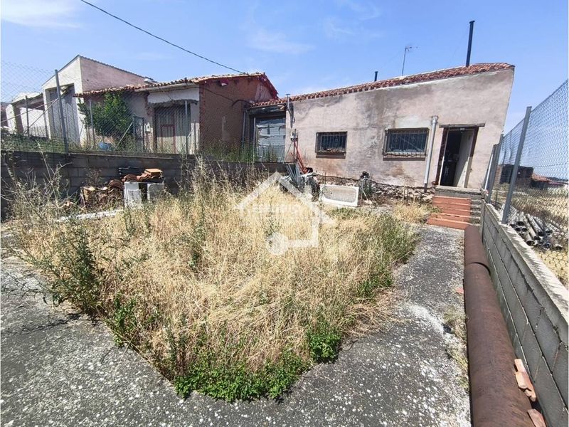 Foto dfacfd00-f865-4e42-83a7-a4f8ac09af74. Casa amb calefacció a Villar de Torre