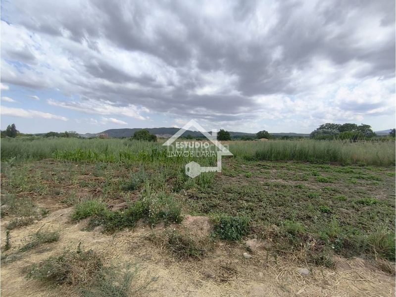 Foto ac09be19-b8aa-4664-b1d2-fe2498c536f8. Finca rústica a Mendavia
