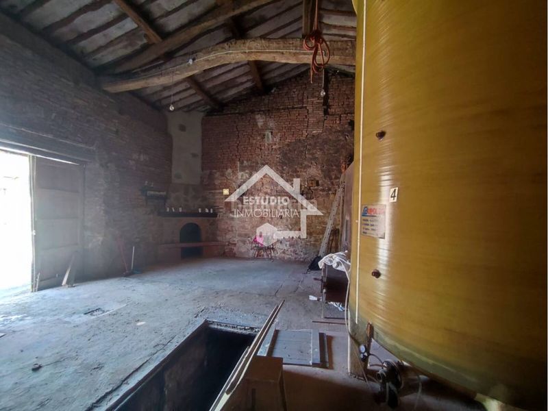 Foto 8f84b611-1e17-4114-ad5f-f18e3d3e6691. Nau industrial a Alesanco