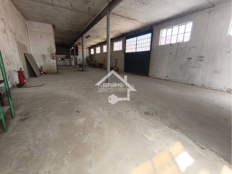 Foto 4356e973-cb94-443d-b098-3d2bc33b1d9f. Nau industrial a Mendavia