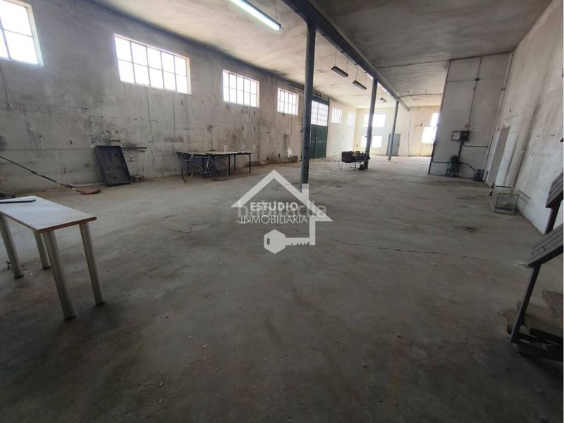Foto a999f59b-06cd-4e81-b71f-87d26024d179. Nau industrial a Mendavia