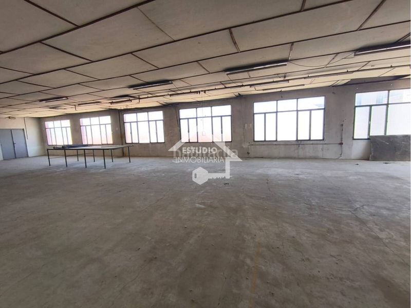 Foto aff5031d-7849-48af-bb18-0281a9ada4ae. Nau industrial a Mendavia