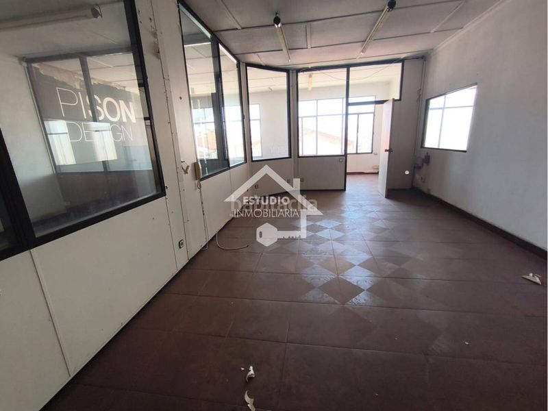 Foto f1ae7b7d-02c2-4cbc-a303-e799844c784f. Nau industrial a Mendavia