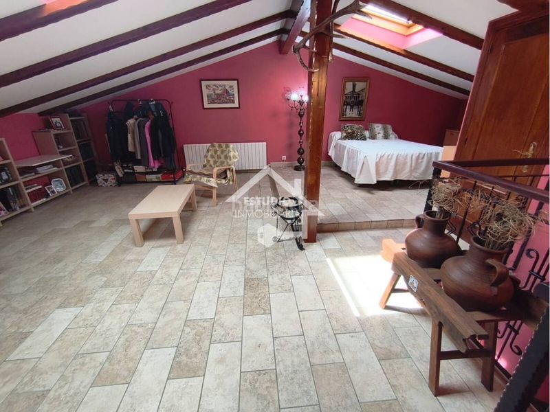 Foto 4ab9c882-59e1-4175-a858-97ea2e8816bb. Casa amb calefacció a Alesanco