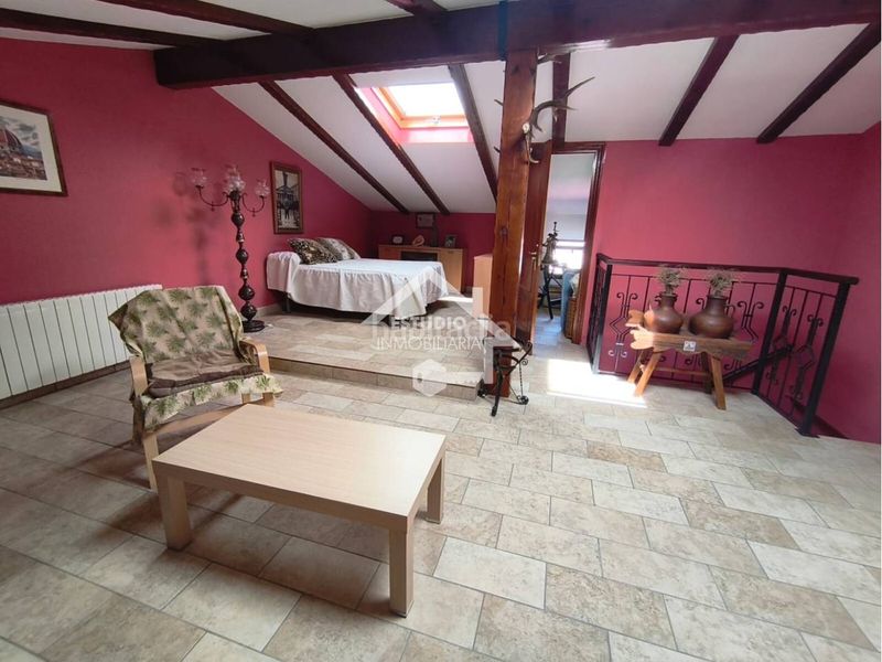 Foto 5f80bcef-17ae-4fd3-9e03-3ad115283e7e. Casa amb calefacció a Alesanco