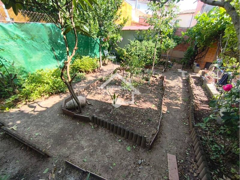 Foto d53eb5d9-57f0-4fb2-b56b-4983cf0f8748. Casa amb calefacció a Alesanco