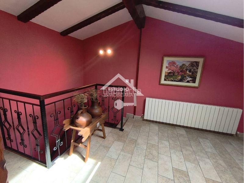 Foto e4d77a54-7d85-48fb-a94e-35ce7d424e48. Casa amb calefacció a Alesanco