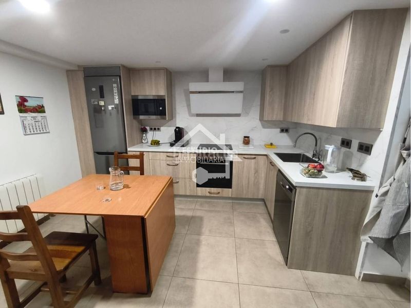 Foto f4252976-612a-44b2-a181-aa8701f36b52. Casa amb calefacció a Alesanco