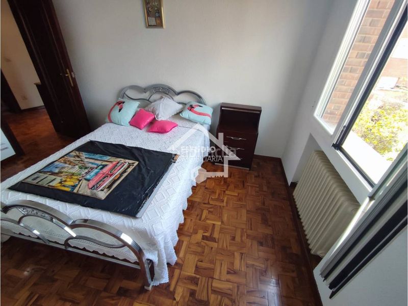 Foto dcd0c7a4-513f-447a-9ef2-54608e286e99. Flat with heating in Navarrete