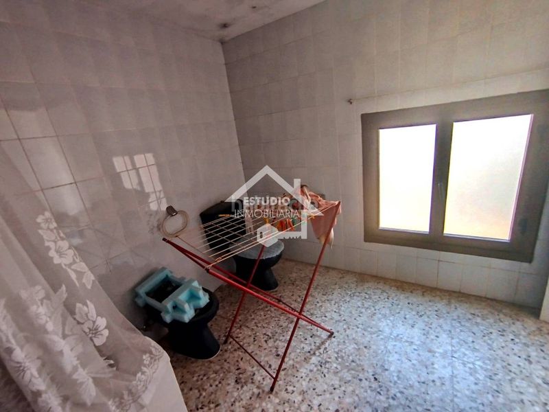 Foto 5b8cbf56-35ab-4a0c-88e9-1d112b4c087c. Casa amb calefacció a Viana