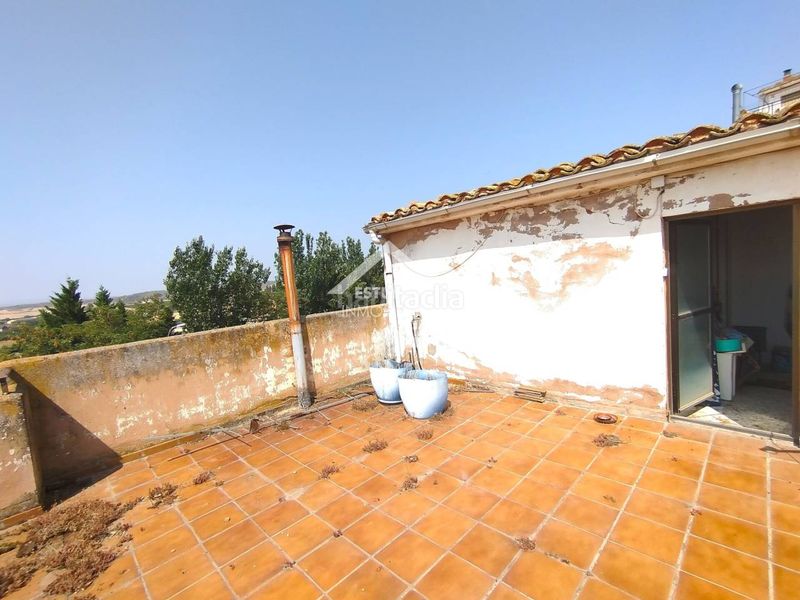 Foto f221eaf7-846d-4a8a-a376-30bc098ed6c6. Casa amb calefacció a Viana