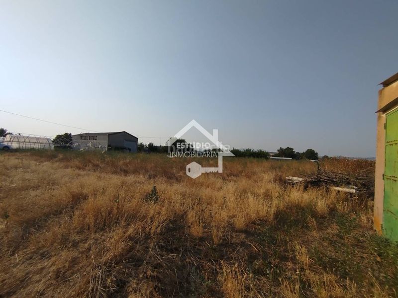 Foto 7dbcdd6b-8c5f-4565-a56d-b46512107c9c. Finca rústica venta de 2 fincas en Viana