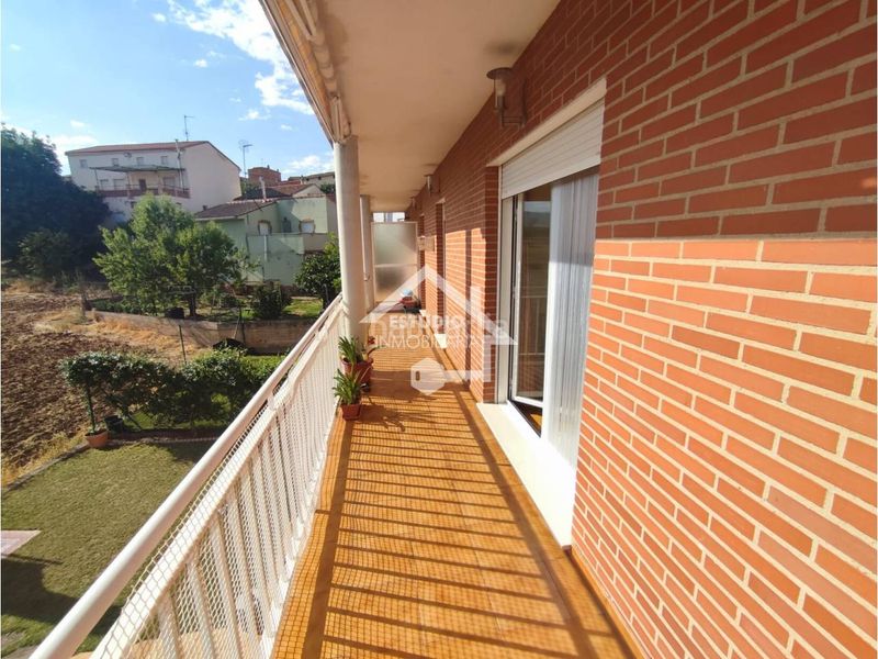 Foto 434c9fee-2405-4ee2-92ca-1437849b7489. Pis amb calefacció aparcament piscina a Torrecilla sobre Alesanco
