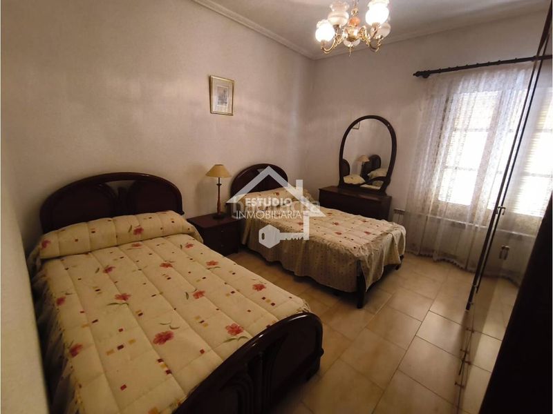 Foto c3a17fa2-c855-44aa-826d-4b03d5fea686. Casa amb calefacció aparcament a Mendavia