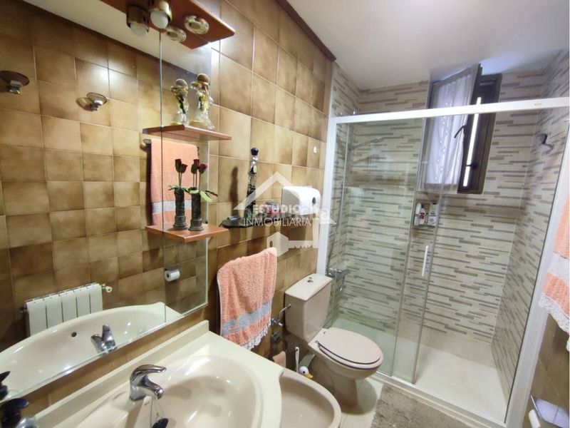 Foto b7fa1aa0-6fef-455d-9e76-9aca52a06f54. Piso venta de piso en Jesuitas Logroño