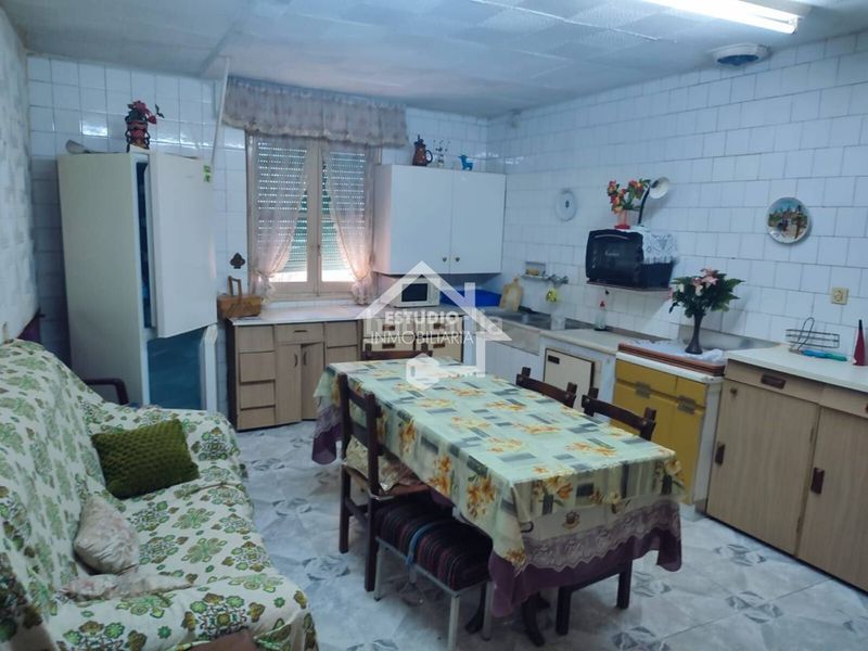 Foto 352d71b3-a00b-4c57-8137-e56d48047989. Casa a Alesanco