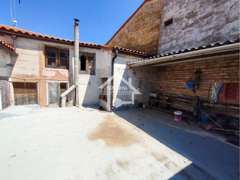 Foto 865655e7-0ac8-4248-937e-075417b487a9. Casa a Alesanco